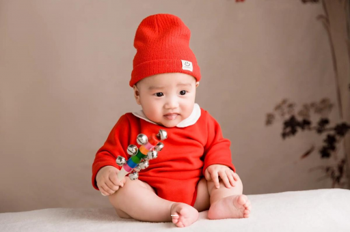 忻州宝宝频繁吐奶怎么回事